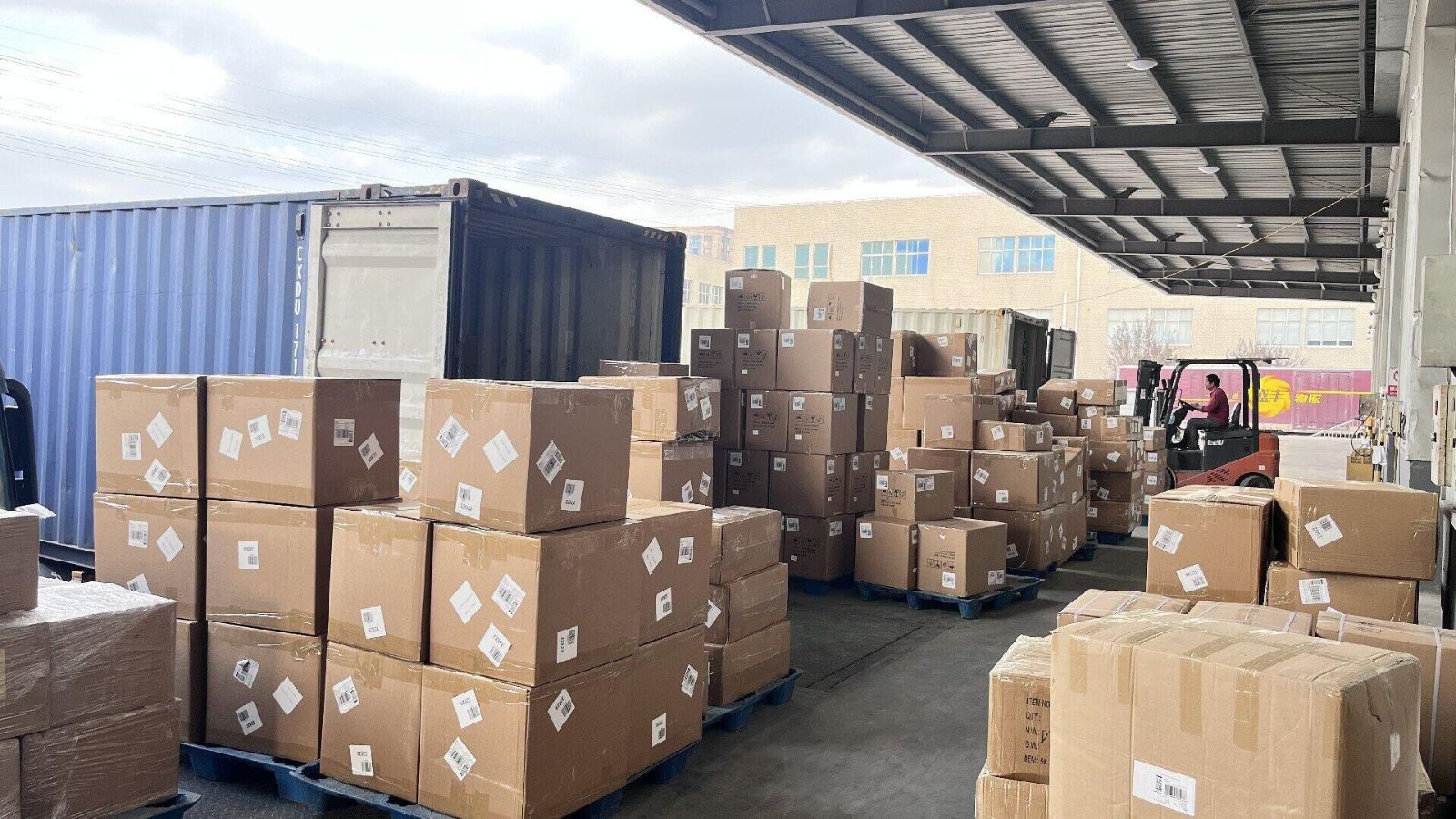 DragonFulfill professional dropshipping fulfillment center